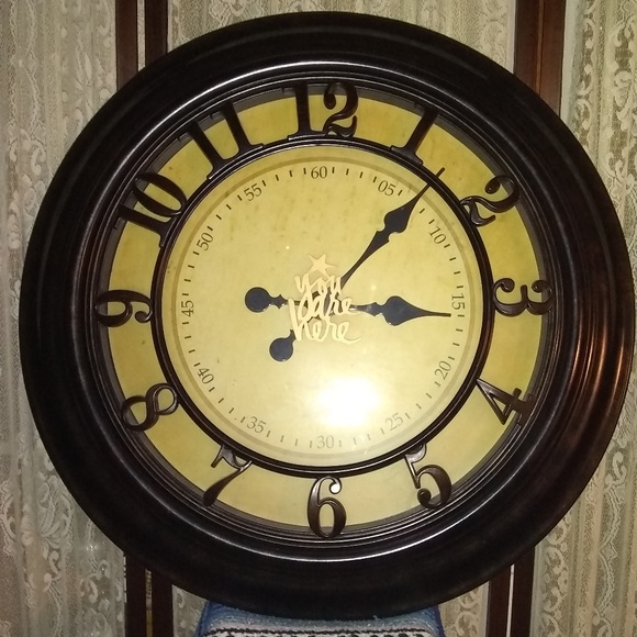 UNIDENTIFIABLE 29" WALL CLOCK STORE DISPLAY CLOCK